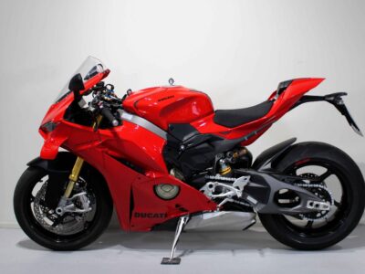 Moto - Ducati Panigale v4 S