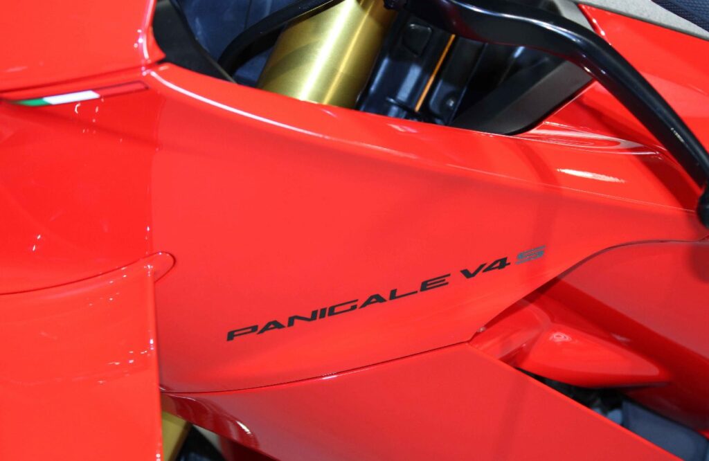 Moto - Ducati Panigale v4 S