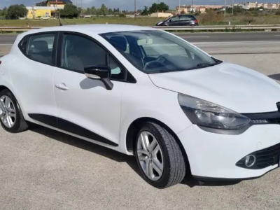 Clio IV 2012 5p 1.5 dci Costume National 75cv