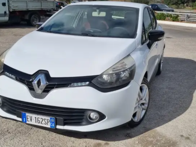 Clio IV 2012 5p 1.5 dci Costume National 75cv
